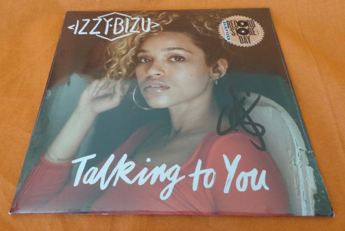Izzy bizu talking - bizu, to
